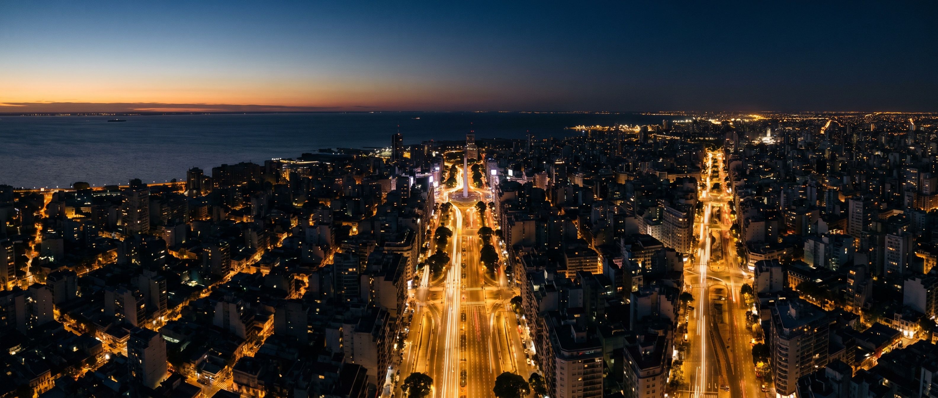 Buenos Aires at blue hour beside the Río de la Plata